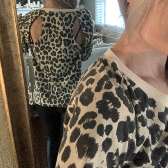 Vici Sweaters - Cheetah sweatshirt with back cut outs